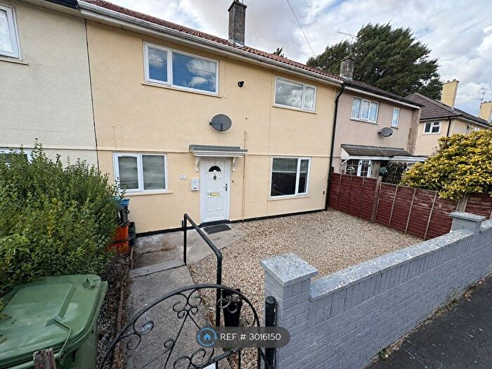 3 Bedroom Terraced House To Rent In Downton Road, Swindon, SN2