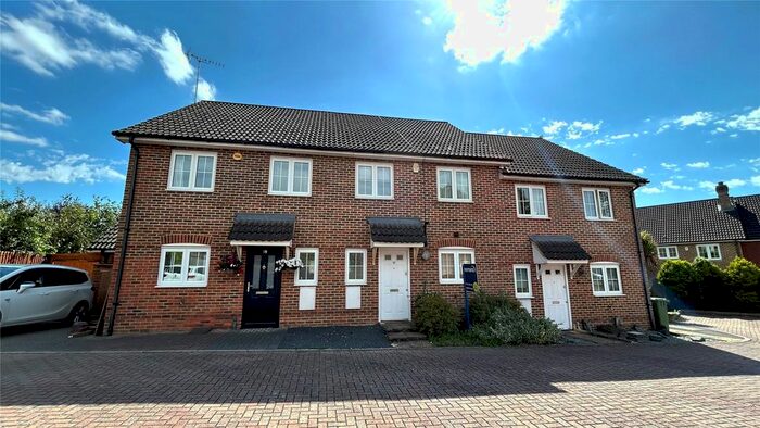 3 Bedroom Terraced House To Rent In Chislett Gardens, Sandhurst, Berkshire, GU47