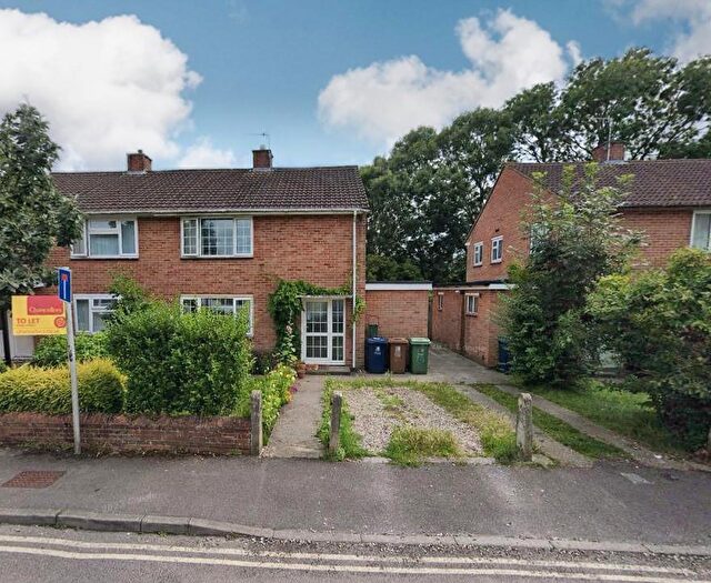 3 Bedroom Semi-Detached House To Rent In Vicarage Road, East Oxford, OX1