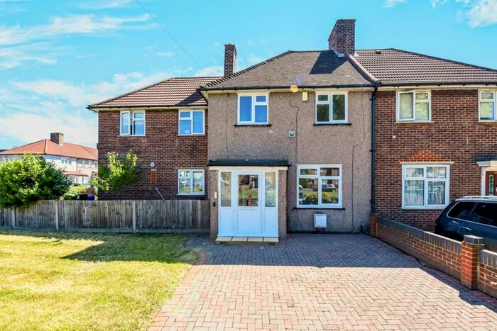 3 Bedroom Property To Rent In Valance Avenue, Dagenham, RM8