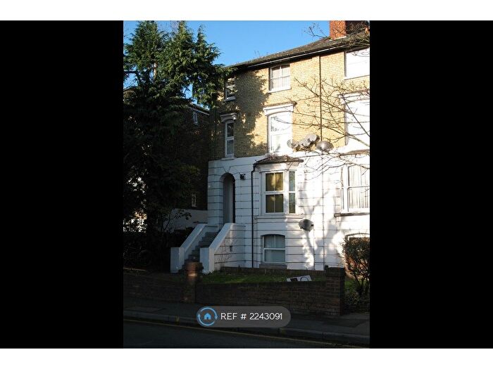 1 Bedroom Flat To Rent In Kingston Road, London, SW19