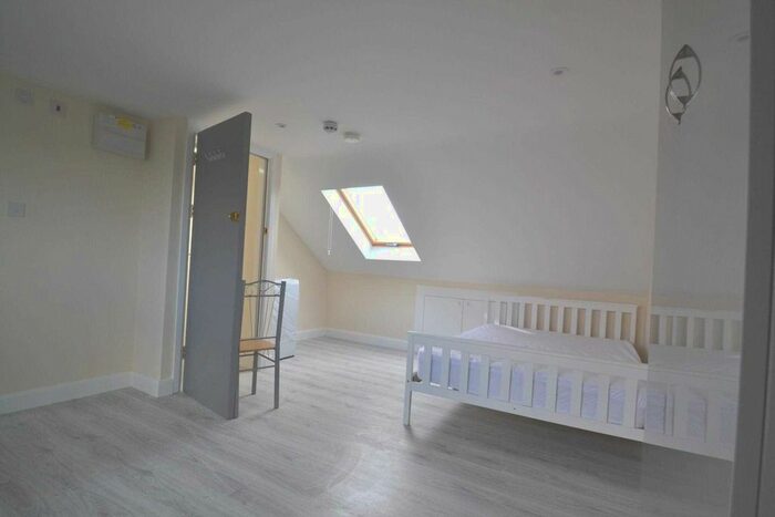 1 Bedroom Studio To Rent In Empire Road, Perivale, UB6