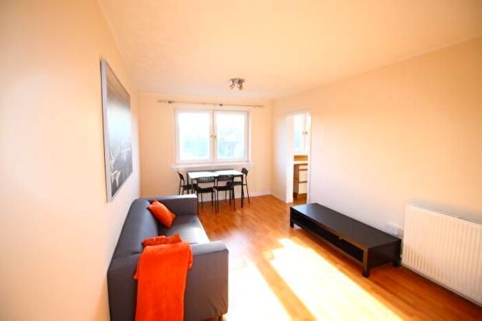 3 Bedroom Flat To Rent In Montgomery Road, Aberdeen, AB24