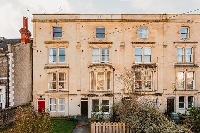 1 Bedroom Flat To Rent In Ashley Road - Montpelier, BS6