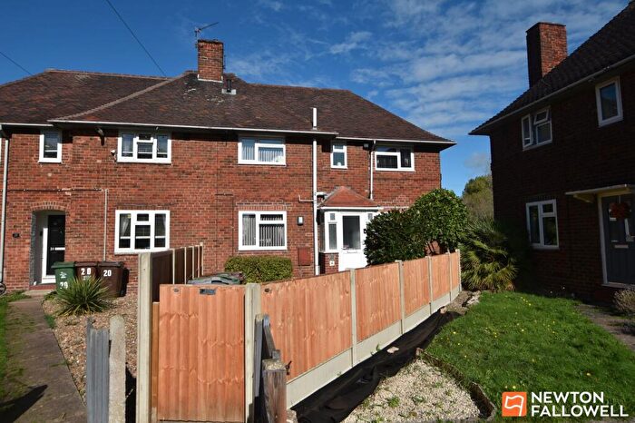 3 Bedroom Semi Detached House For Sale In Shelthorpe Road, Loughborough, LE11