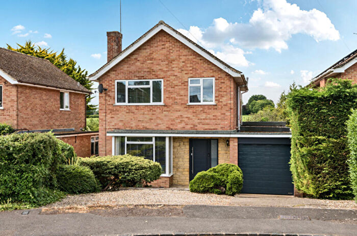 4 Bedroom Detached House For Sale In Marlborough Crescent, Long Hanborough, Witney, OX29