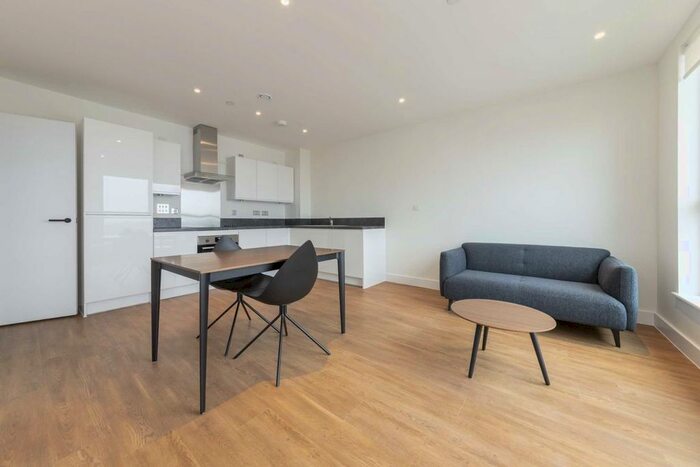 1 Bedroom Flat To Rent In Green Street, London NW10