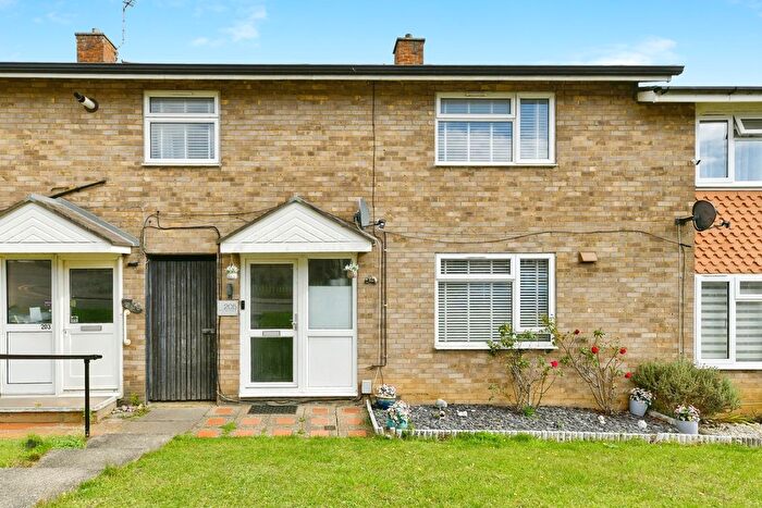 3 Bedroom Terraced House For Sale In Telford Avenue, Stevenage, Hertfordshire, SG2