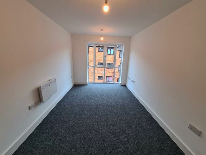 2 Bedroom Apartment To Rent In Yeovil Town Centre, BA20