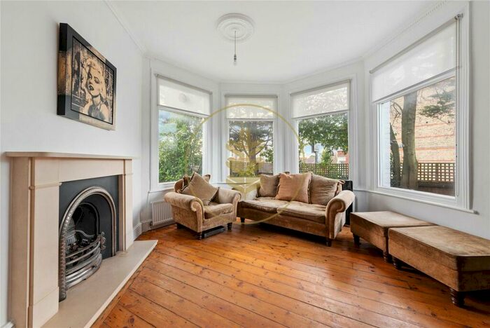 1 Bedroom Apartment To Rent In Mountfield Road, Finchley, N3