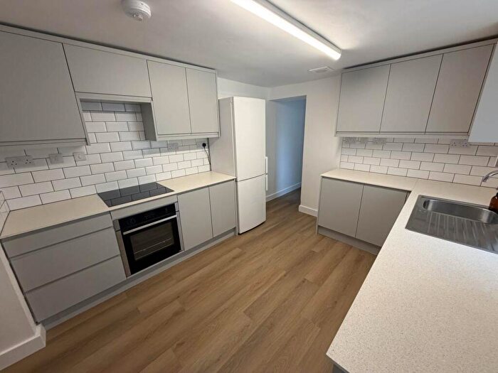 5 Bedroom Terraced House To Rent In Augusta Street, Cardiff, CF24
