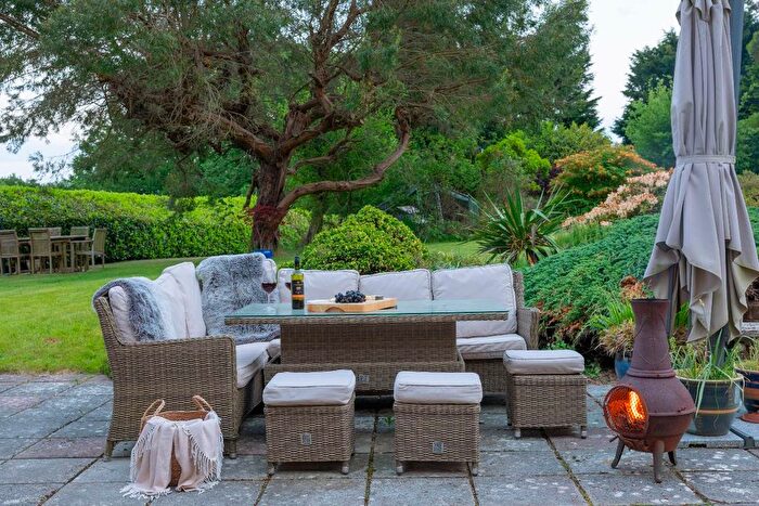 5 Bedroom Detached House For Sale In Rocks Lane, High Hurstwood, Uckfield, TN22