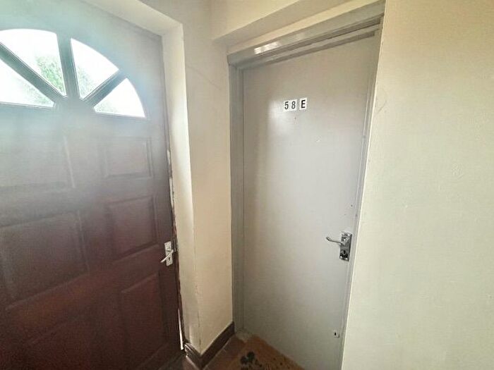 3 Bedroom Flat To Rent In Stortford Street, Grimsby, DN31