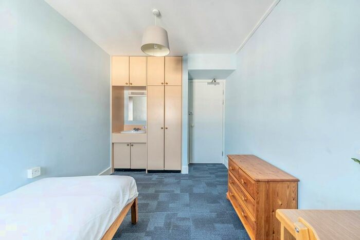 Studio To Rent In Lexham Gardens, Kensington, London, W8