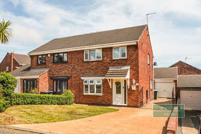 3 Bedroom Semi-Detached House For Sale In Eppleton Hall Close, Seaham, SR7