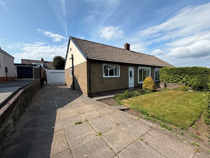 2 Bedroom Semi-Detached Bungalow For Sale In Broadley Avenue, Halifax, HX2