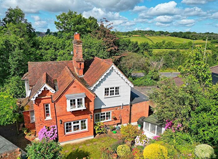 3 Bedroom Detached House To Rent In Gravel Hill, Chalfont St. Peter, SL9