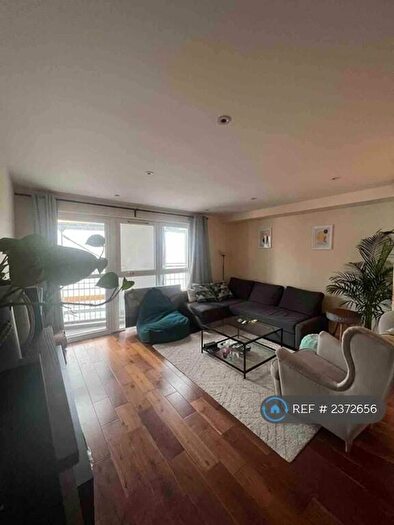 2 Bedroom Flat To Rent In Wellesley Terrace, London, N1
