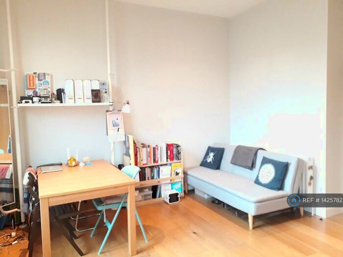 1 Bedroom Flat To Rent In Greenwood Road, London, E8