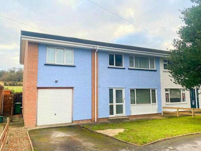 4 Bedroom Semi-Detached House For Sale In Nantseilo, Penrhyncoch, Aberystwyth SY23