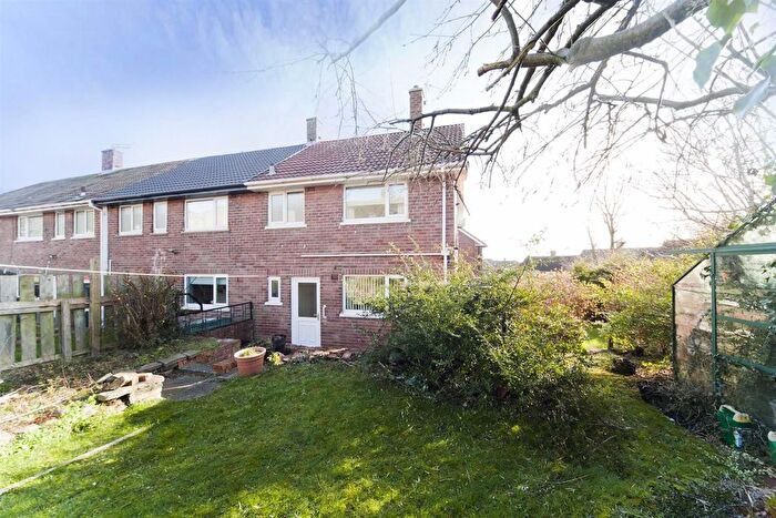 4 Bedroom Semi Detached House For Sale In Fulwell Road, Peterlee, SR8