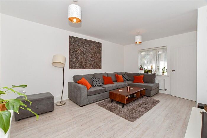 4 Bedroom Town House For Sale In Worsell Drive, Copthorne, West Sussex, RH10