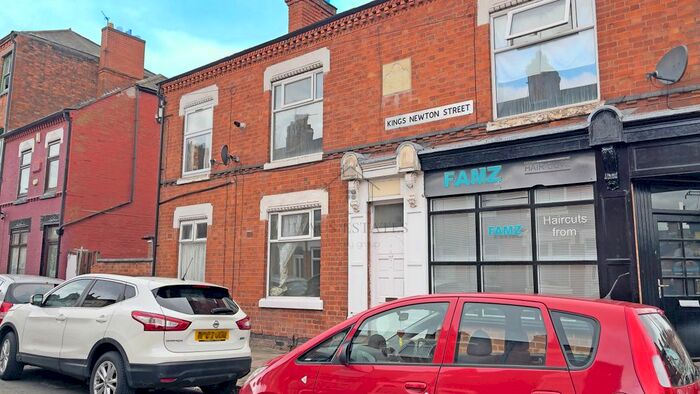 3 Bedroom End Of Terrace House To Rent In Kings Newton Street, Leicester, Leicestershire, LE2