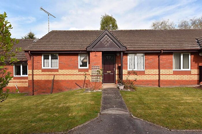 2 Bedroom Terraced House For Sale In Kirkstall Close, Macclesfield, SK10