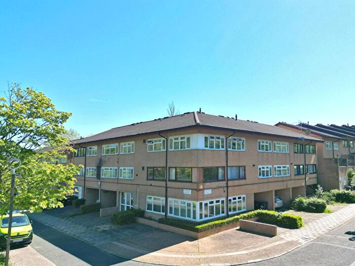 1 Bedroom Flat For Sale In Woodruff Avenue, Conniburrow, MK14