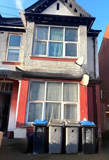 2 Bedroom Flat To Rent In Road, HA0