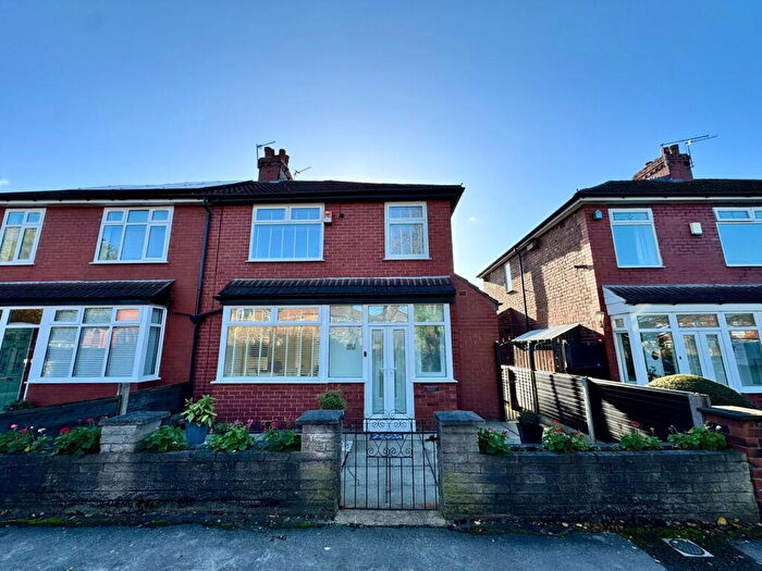 3 Bedroom Semi-Detached House For Sale In Assheton Avenue, Audenshaw, Manchester, M34