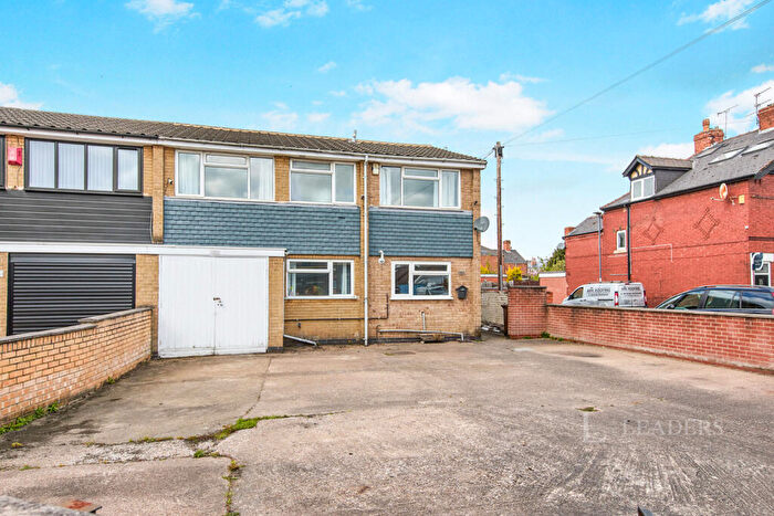 5 Bedroom Semi-Detached House To Rent In Wynton Avenue, Alvaston, Derby, DE24