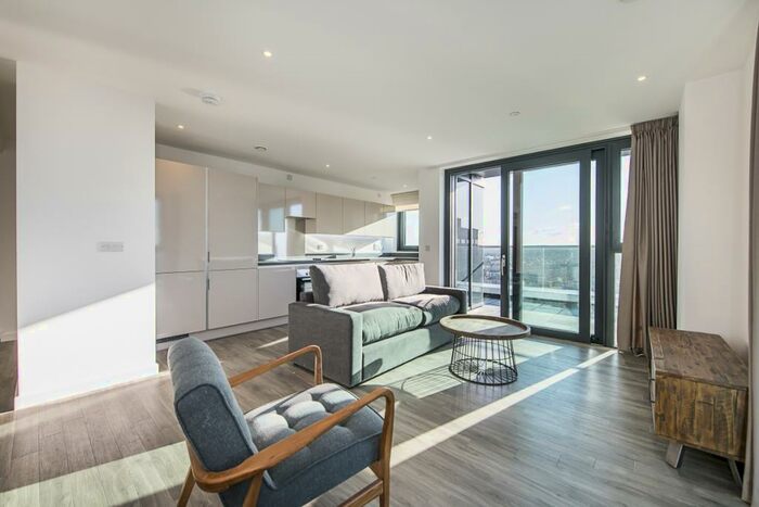 3 Bedroom Apartment To Rent In The Well House, Sutton, SM1