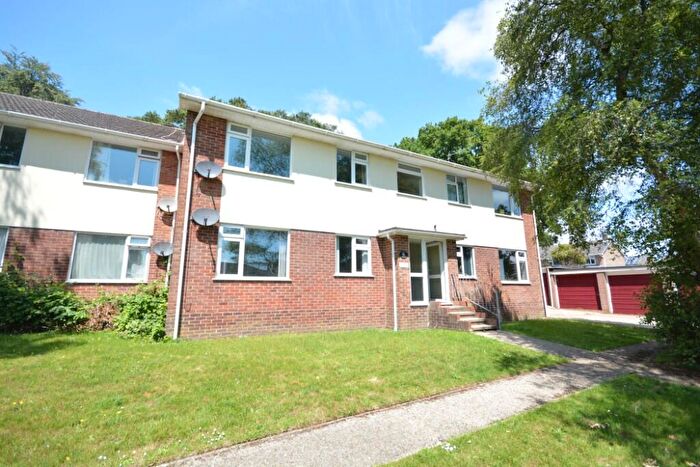2 Bedroom Flat For Sale In Warland Way, Corfe Mullen, Wimborne, BH21