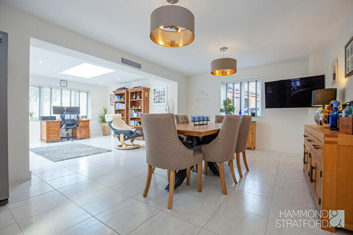4 Bedroom Detached House For Sale In Garnier Meadow, Attleborough, NR17