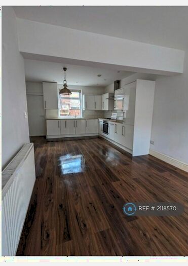 2 Bedroom Terraced House To Rent In Kingsmill Avenue, Manchester, M19