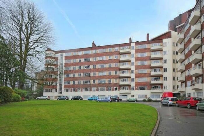 2 Bedroom Flat To Rent In Hornsey Lane, London, N6