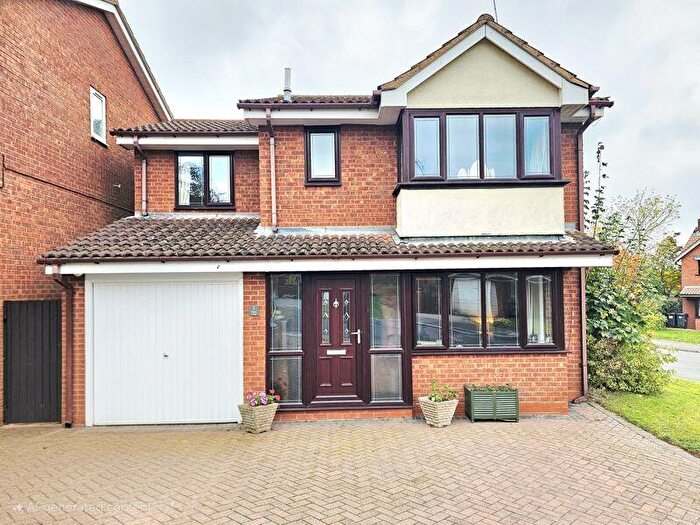 4 Bedroom Detached House For Sale In Potter Close, New Oscott, Birmingham, B23