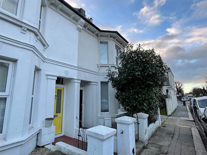 3 Bedroom Semi Detached House To Rent In Rutland Road, Hove, BN3
