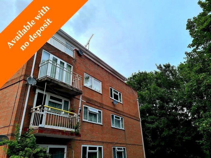 2 Bedroom Apartment To Rent In Brook Valley, Southampton, SO16