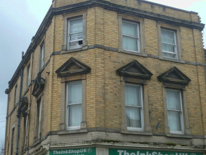 1 Bedroom Flat To Rent In Market Place, Warminster, BA12
