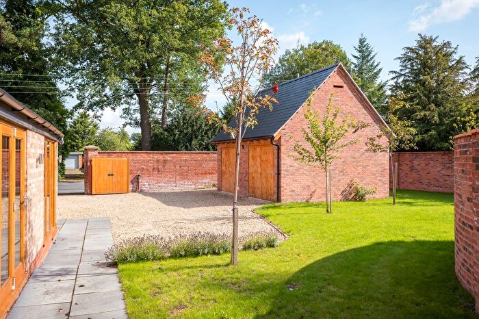 3 Bedroom Barn Conversion To Rent In Henley On Swan, Worcester, WR8
