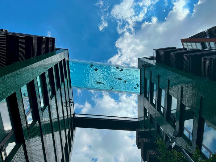 2 Bedroom Flat To Rent In Embassy Gardens, The Modern, Viaduct Gardens, London, SW11