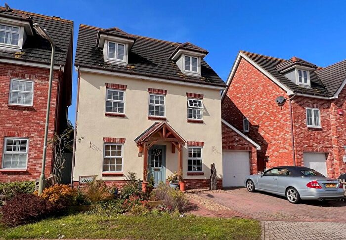 5 Bedroom Detached House For Sale In Orion Avenue, Priddy's Hard, PO12