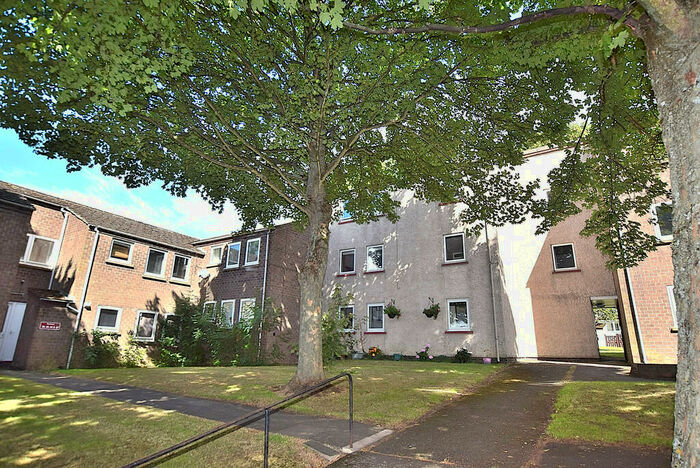 2 Bedroom Flat To Rent In Alexandra Way, Richmond, DL10