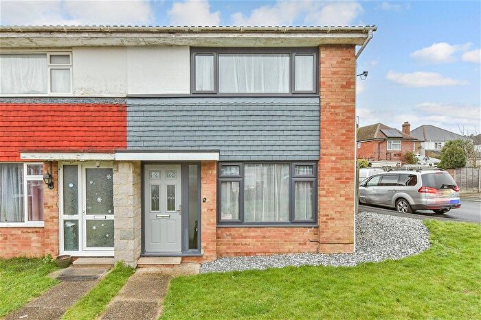 2 Bedroom End Terrace House For Sale In Ambleside, Sittingbourne, Kent, ME10