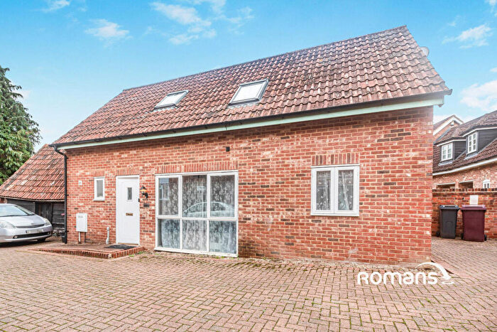 2 Bedroom Bungalow To Rent In Kentwood Hill, Tilehurst, Reading, RG31