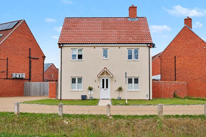 3 Bedroom Detached House For Sale In Hornbeam Gardens, Chelmsford, CM1