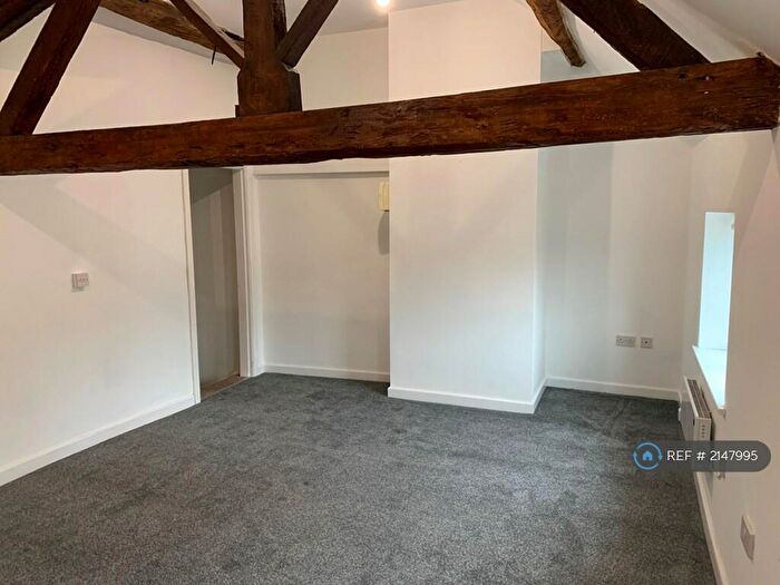 Studio To Rent In Lower Bond Street, Hinckley, LE10