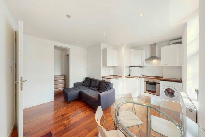 1 Bedroom Flat To Rent In Parkway, Camden, NW1
